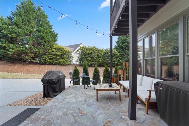 Building Photo - 2596 Rock Maple Dr NE