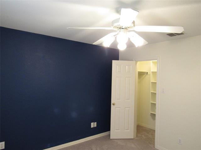 Building Photo - 1023 Candlewood Tr