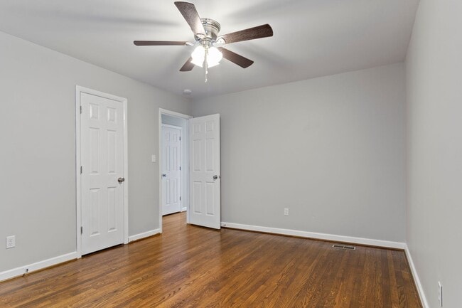 Building Photo - Williamsburg VA 3BR Rental – Updated Home with Granite Kitchen, Bonus Room & Fenced Backyard