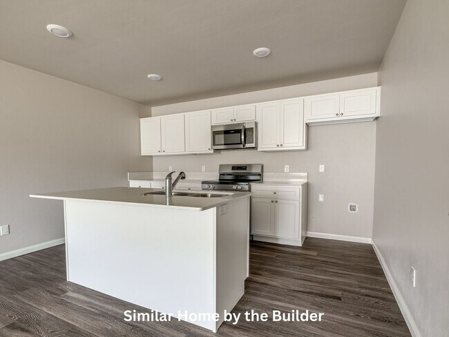 Building Photo - Charming 3-Bed in Yukon - Move-In Ready