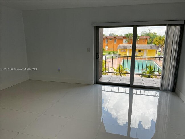 Building Photo - 9445 SW 76th St