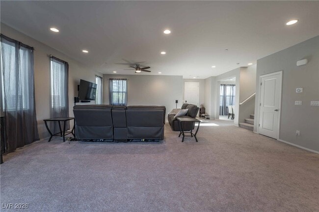 Building Photo - 1115 E Sunset Rd