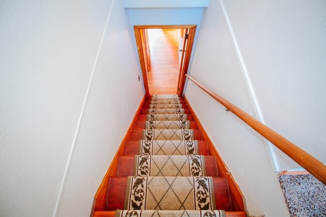 Building Photo - 2303 Mellwood Ave