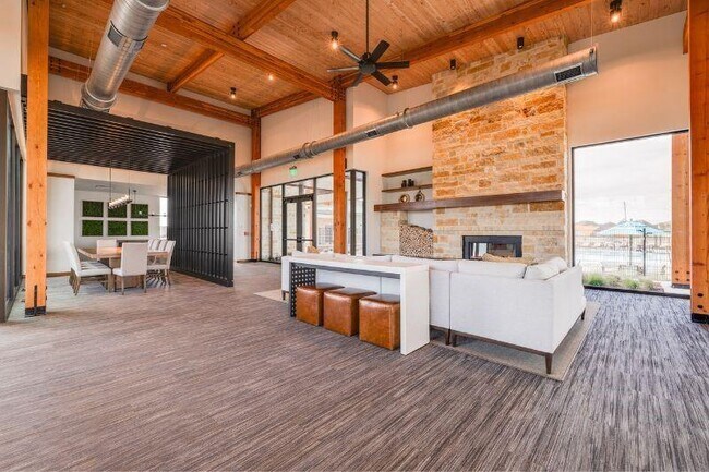 Building Photo - 7746 Meadow Mouse Ln