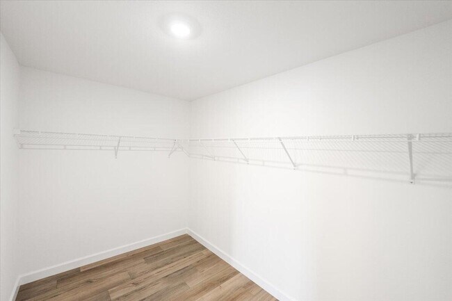 Building Photo - 6362 Windwood Wy