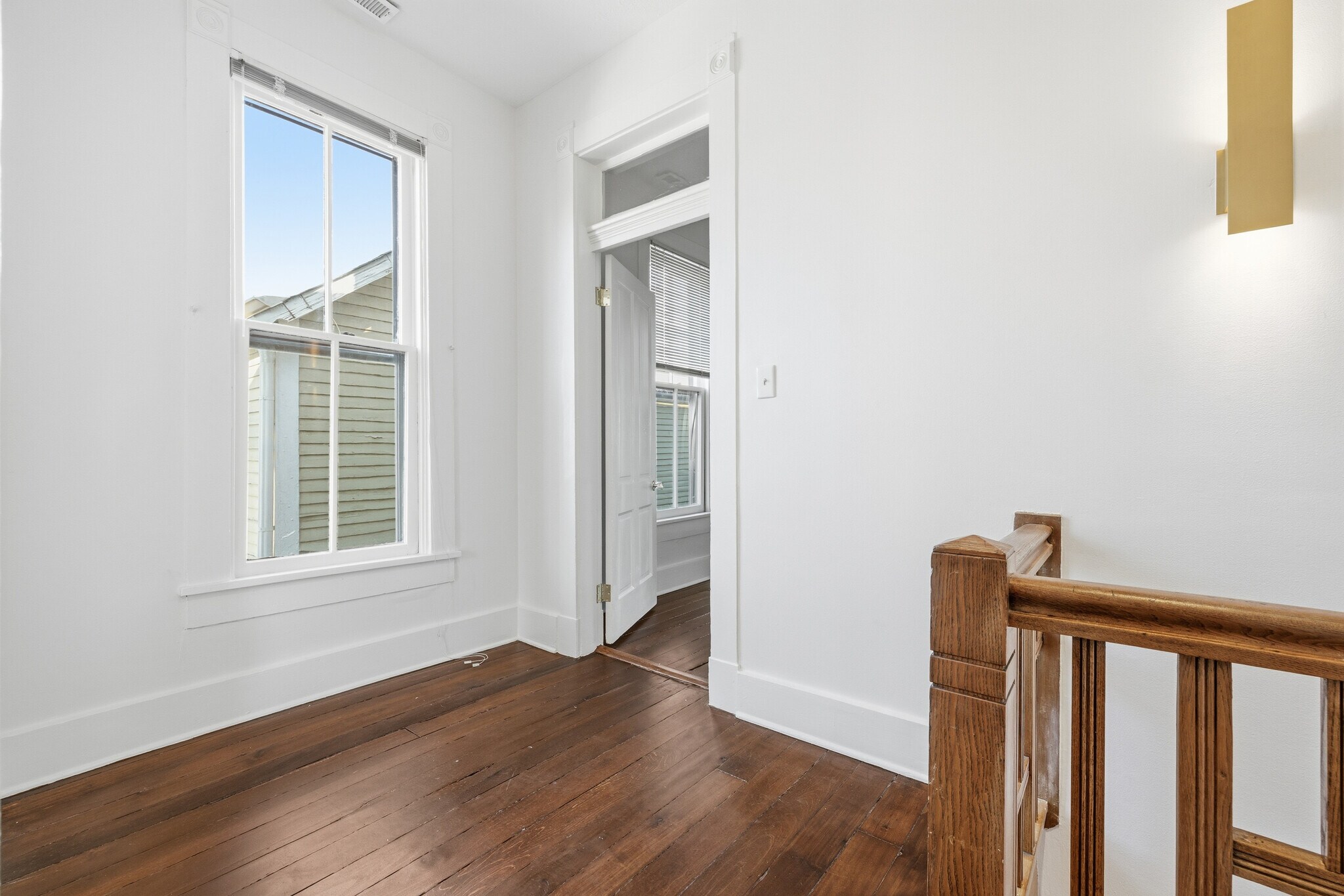 Building Photo - 312 N College Ave