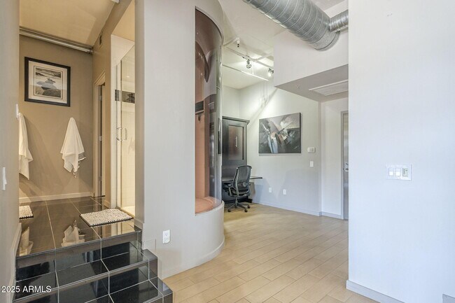 Building Photo - 7301 E 3rd Ave