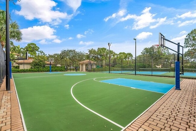 Building Photo - 631 Moondancer Ct