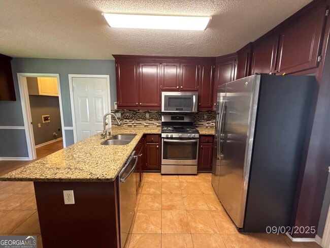 Building Photo - 1145 Chateau Terrace