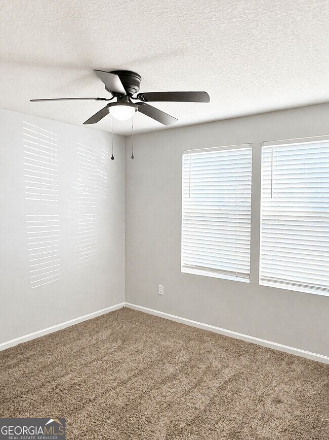 Building Photo - 204 Hayworth Ct