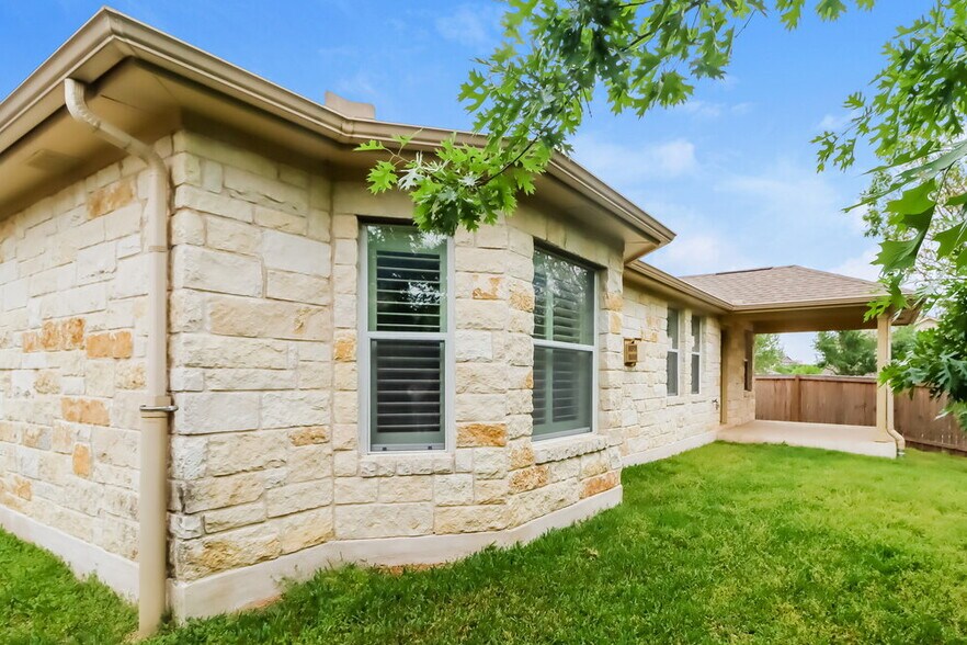 Building Photo - 4195 Woodhaven Trail
