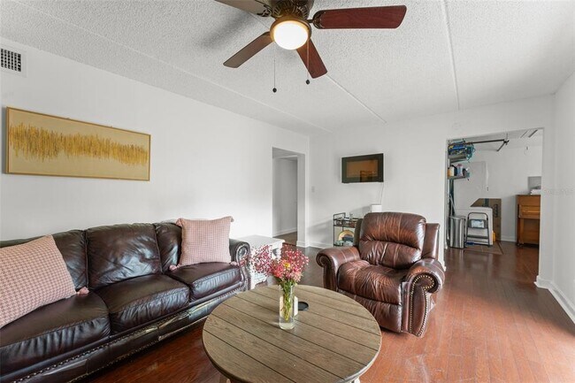 Building Photo - 225 Lewfield Cir