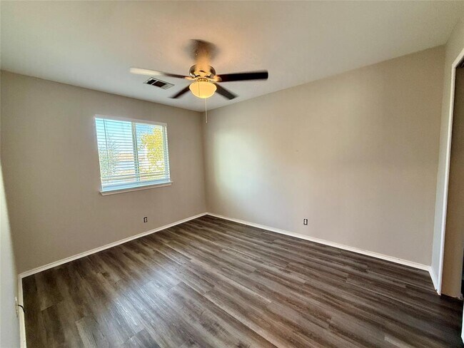 Building Photo - 17212 Hamilton Point Cir