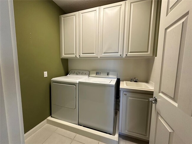 Building Photo - 7776 Andora Dr