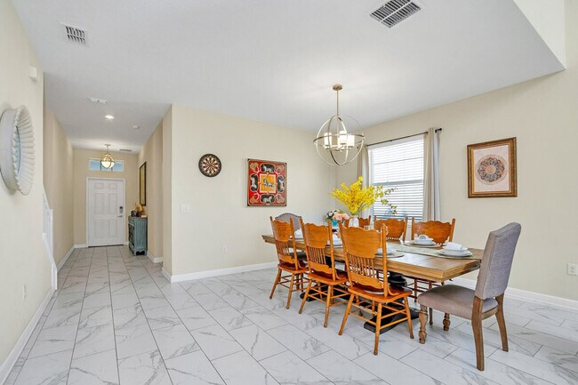Building Photo - 1555 Flange Dr