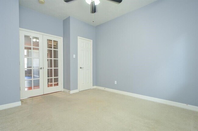 Building Photo - 3223 Forrester Dr