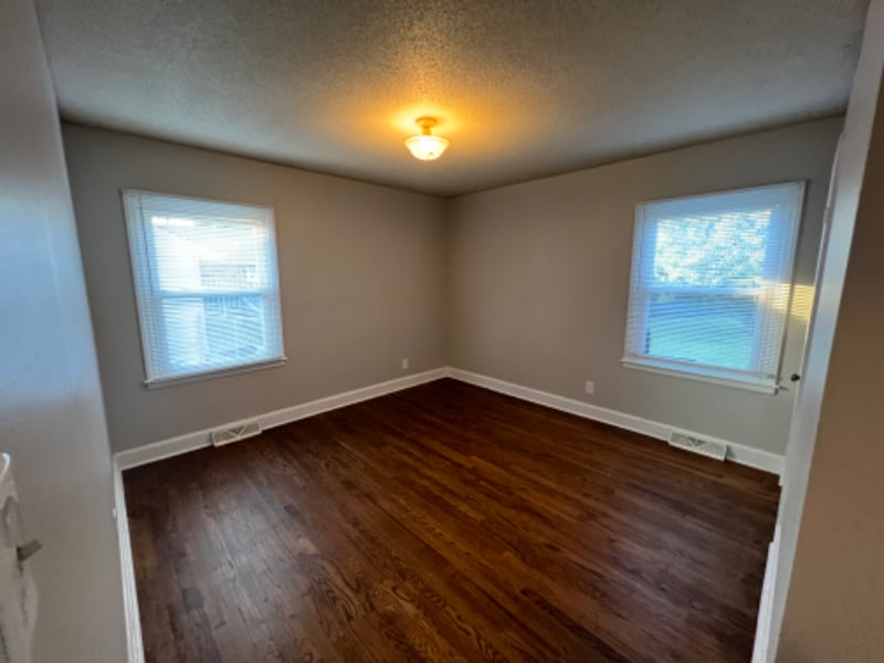 Building Photo - 2132 Martin St