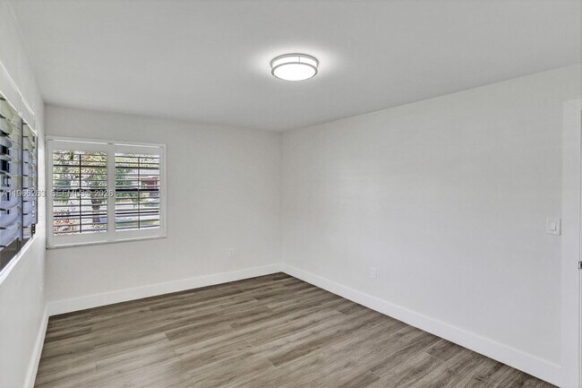 Building Photo - 12020 SW 93rd St