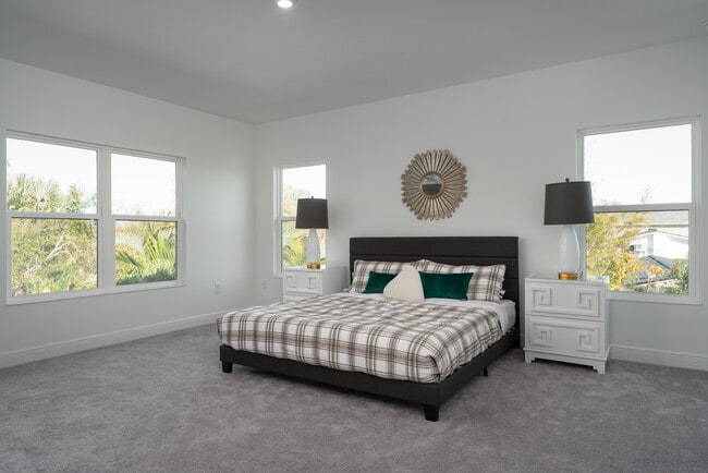 Building Photo - 318 Rafael Blvd NE