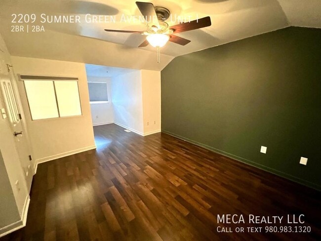 Building Photo - 2209 Sumner Green Ave