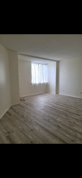 Building Photo - 501 Slaters Ln