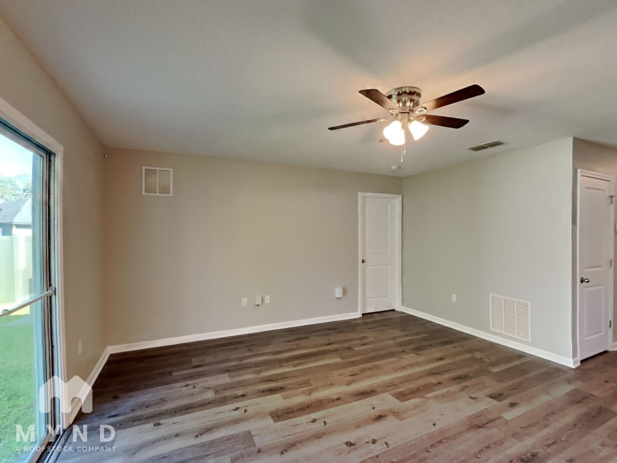 Building Photo - 12372 Cherry Bluff Dr