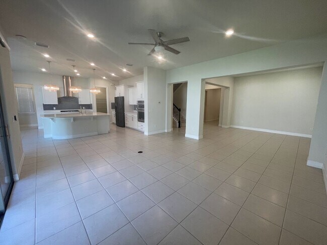 Building Photo - LAKE EMMA SOUND-1369 PATTERSON TER LAKE MA...