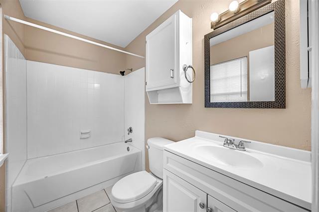 Building Photo - 2509 Sunflower Dr