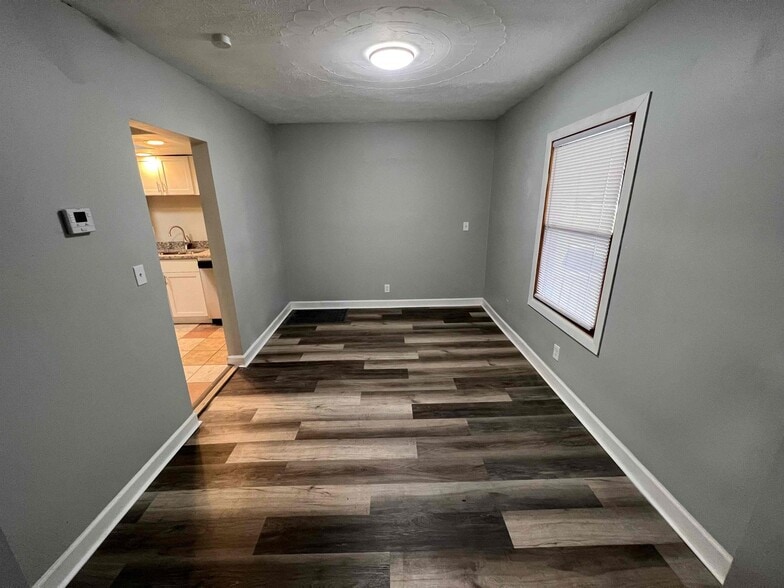 Building Photo - 960 Lawton St