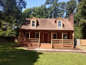 Building Photo - Great home for Rent in Hanover School Dist...
