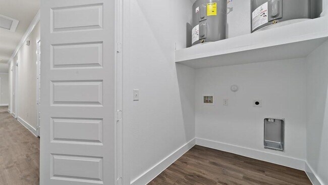 Building Photo - 1109 Saffira-