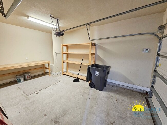 Building Photo - Charming Two-Story 3BR Cul-De-Sac Home in Santa Rosa Beach!