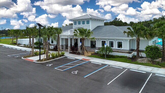 Building Photo - Lakeside Luxury in Parrish - 5 Bedroom BRAND NEW HOME