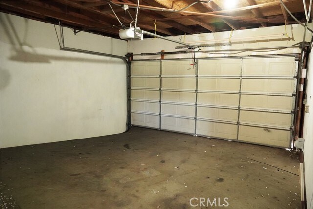 Building Photo - 8460 Hatillo Ave