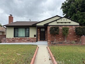 Building Photo - 15328 Flatbush Ave