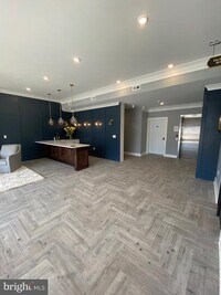 Building Photo - 4001 Ridge Ave