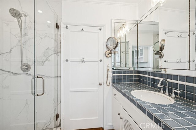 Building Photo - 200 Grand Canal