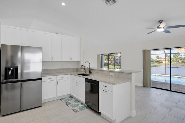 Building Photo - 5625 Aspen Ridge Cir