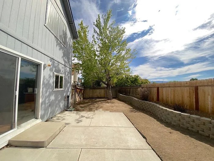 Building Photo - 3081 S Cottage Dr