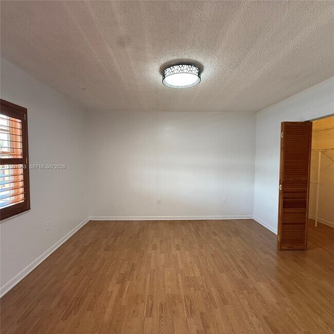 Building Photo - 6980 NW 173rd Dr