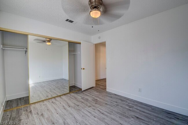 Building Photo - 5461 Palmyra Ave