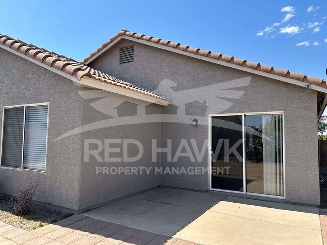 Building Photo - 1798 E Carla Vista Dr