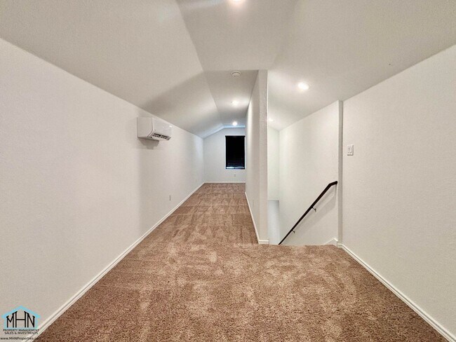 Building Photo - Welcome to the coolest little spot in San ...