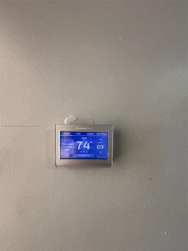 Building Photo - 3145 SW 50th St