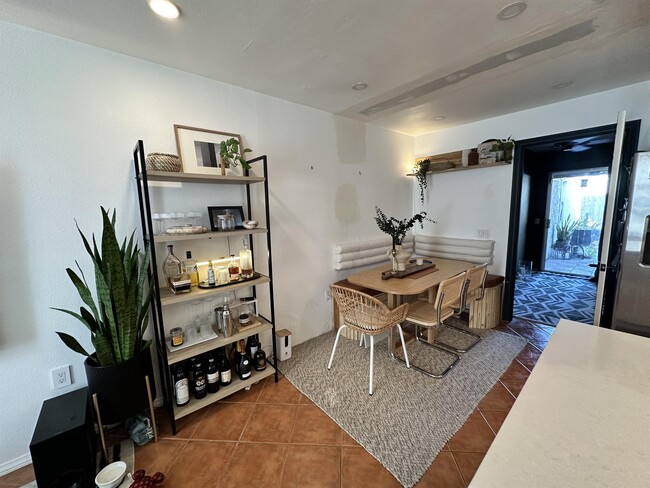 Building Photo - 1467 Everton Pl