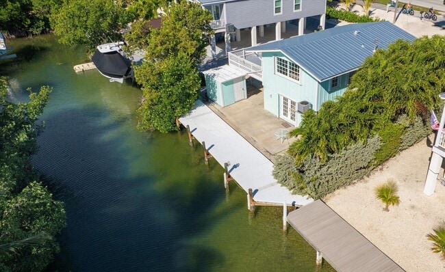 Building Photo - Canalfront 2BR/1BA Upstairs Residence – Legal Duplex | Summerland Key