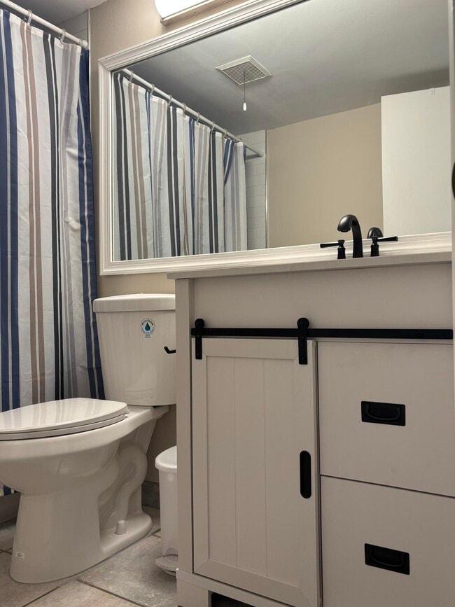 Building Photo - 617 Sea Pine Way