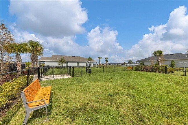 Building Photo - 7335 34th Ct E