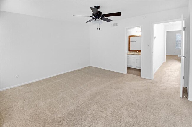 Building Photo - 1500 Sandy Springs Rd