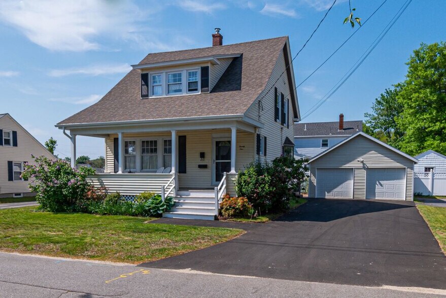 Primary Photo - 21 McLean St